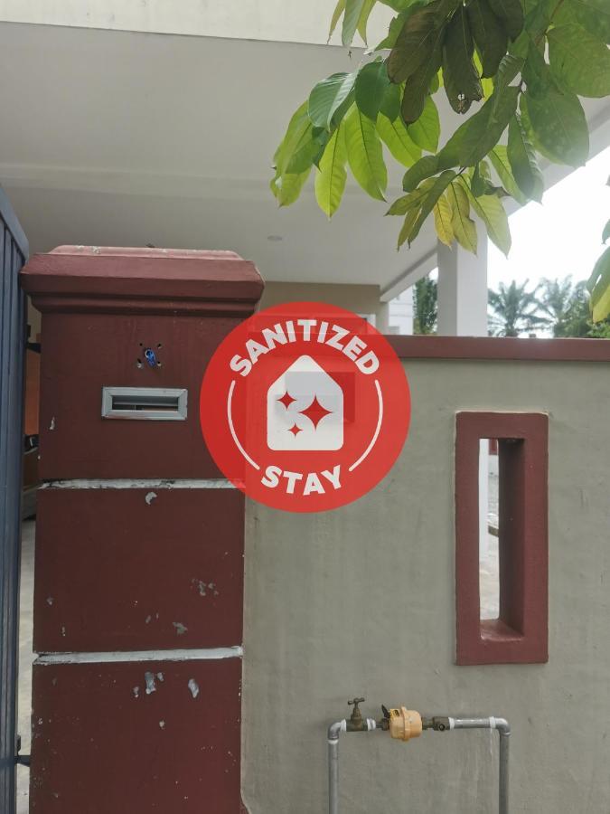 Oyo Homes 90524 D'J Pegaso Serom Homestay Muar Extérieur photo