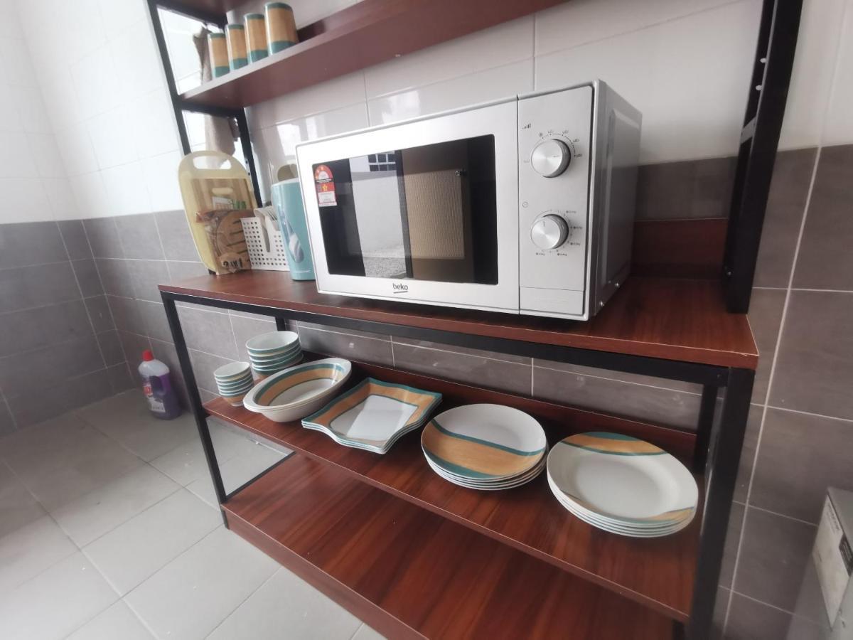 Oyo Homes 90524 D'J Pegaso Serom Homestay Muar Extérieur photo